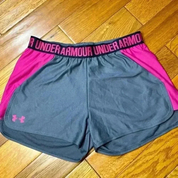 NWOT Under Armor Breast Cancer Awareness Shorts S - Picture 2 of 6